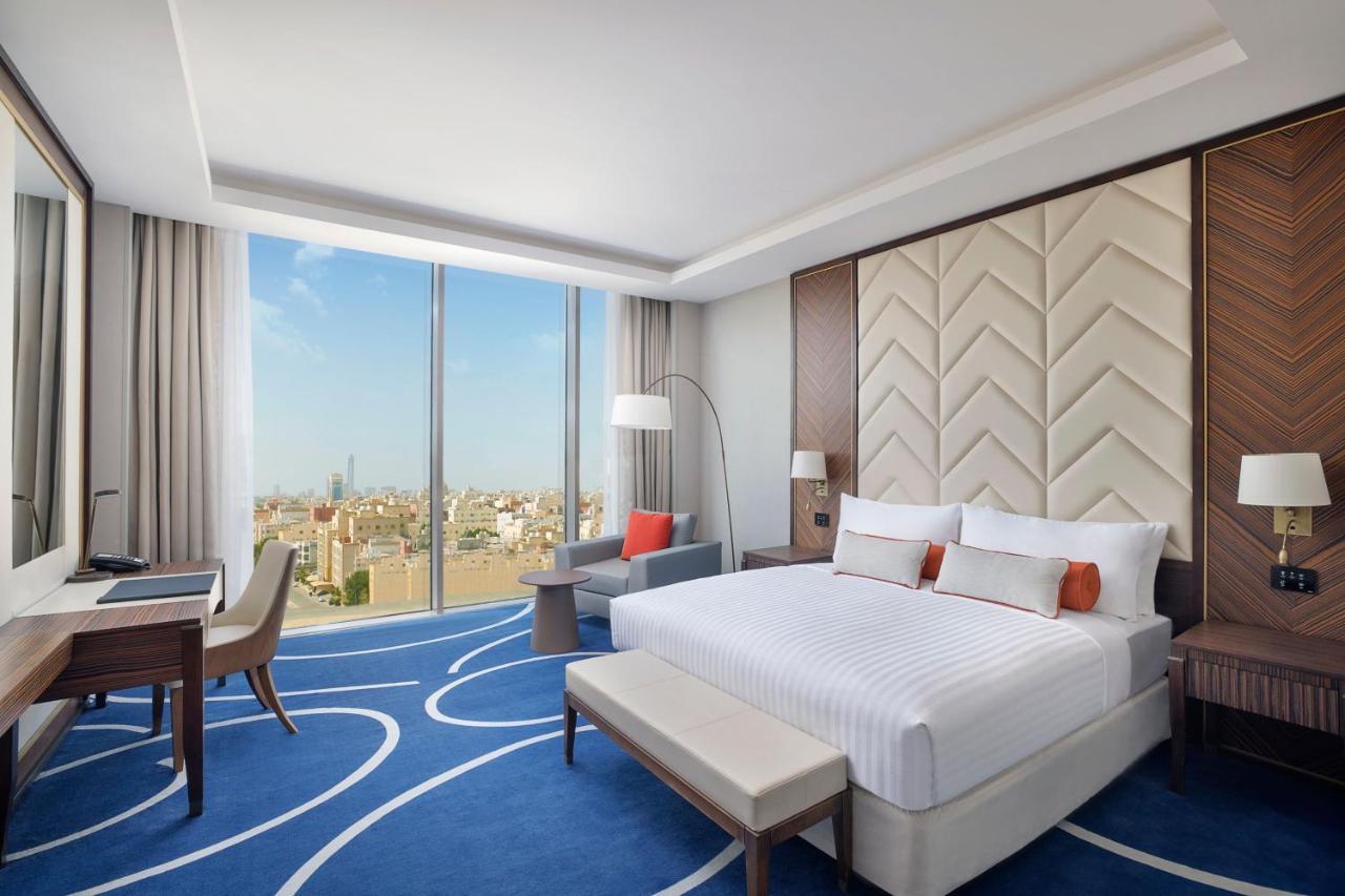 Jeddah Marriott Hotel Madinah Road Exterior photo Deluxe King
