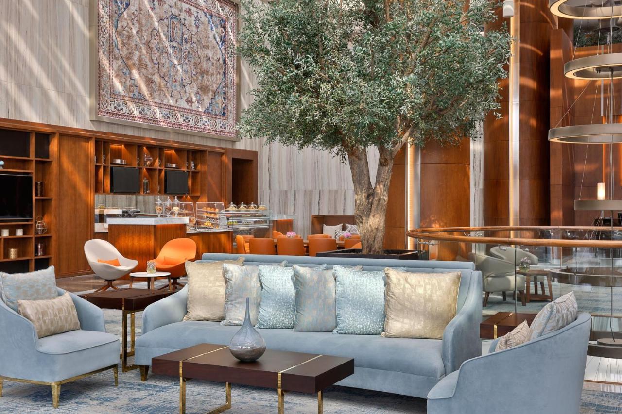 Jeddah Marriott Hotel Madinah Road Exterior photo The lobby of the hotel