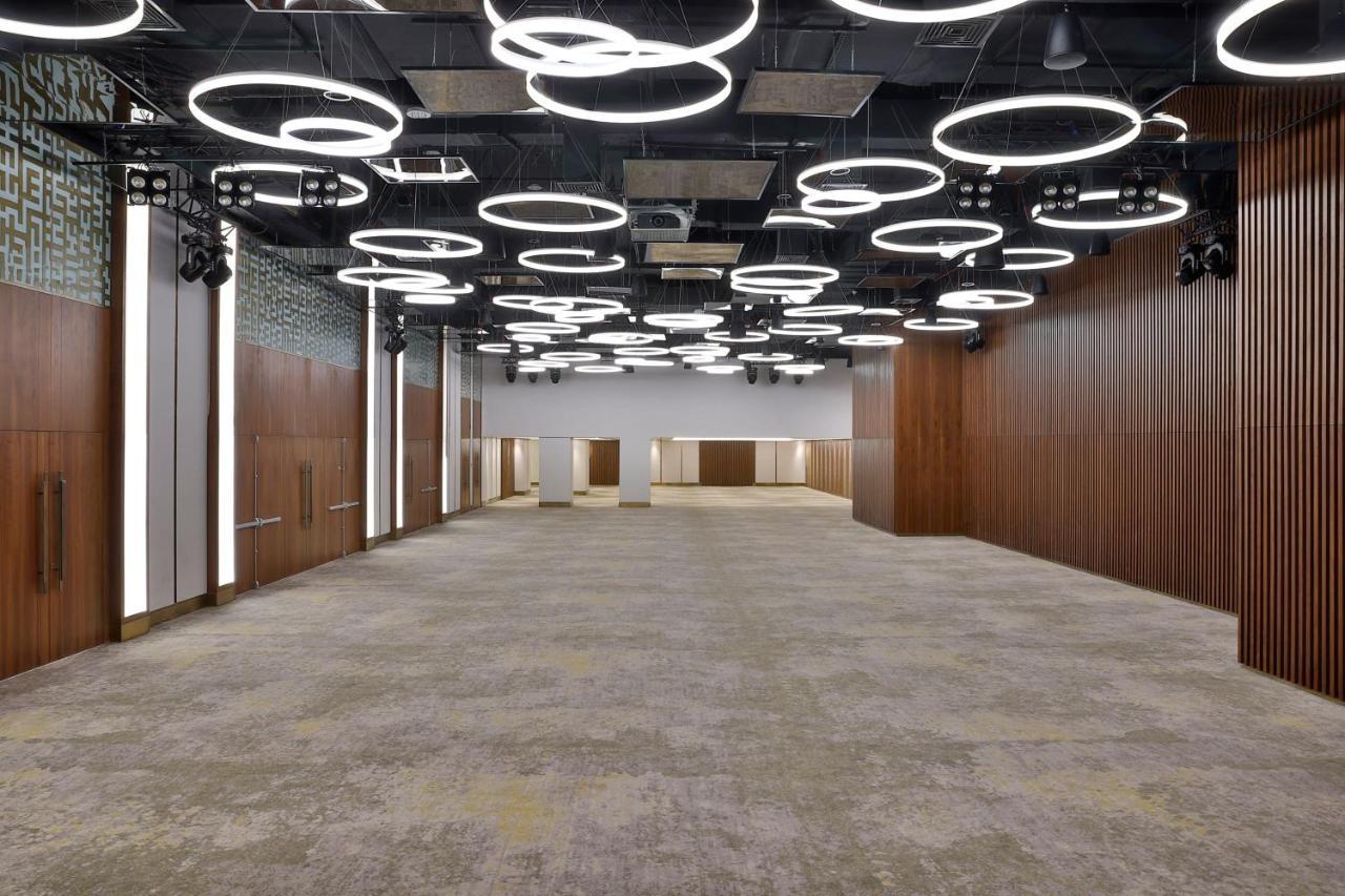 Jeddah Marriott Hotel Madinah Road Exterior photo The interior of the National Cultural Centre