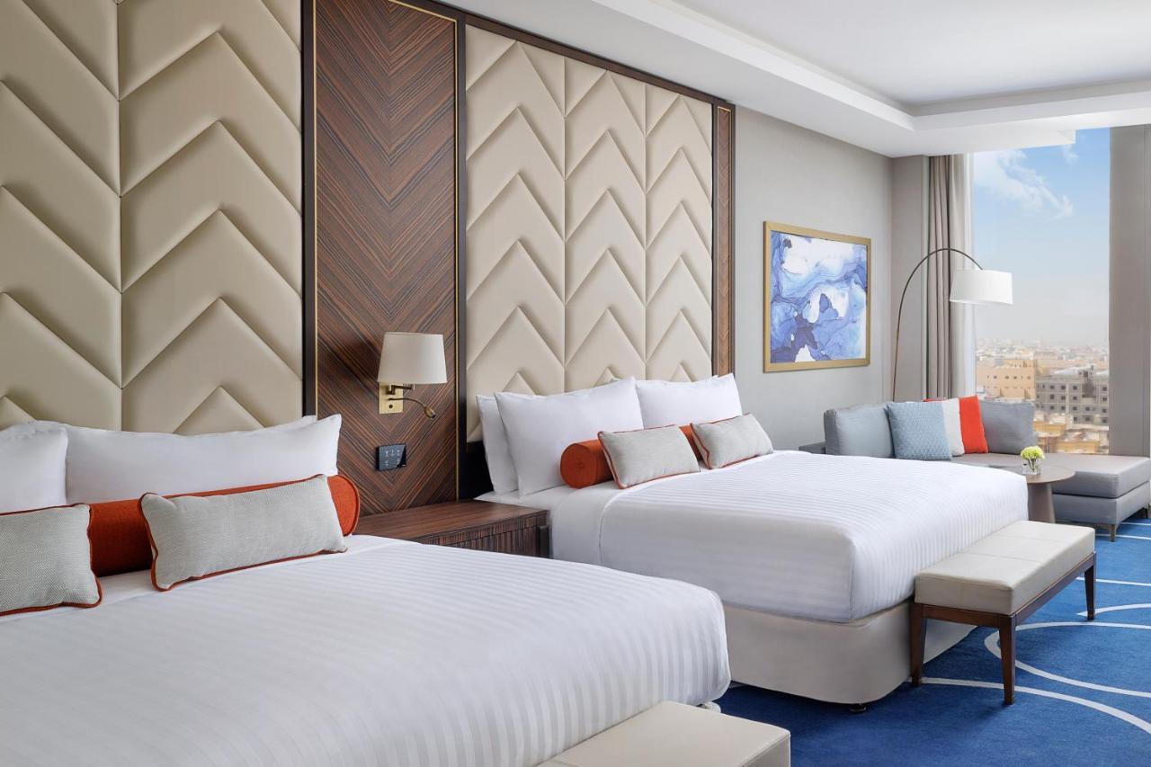 Jeddah Marriott Hotel Madinah Road Exterior photo Deluxe Room