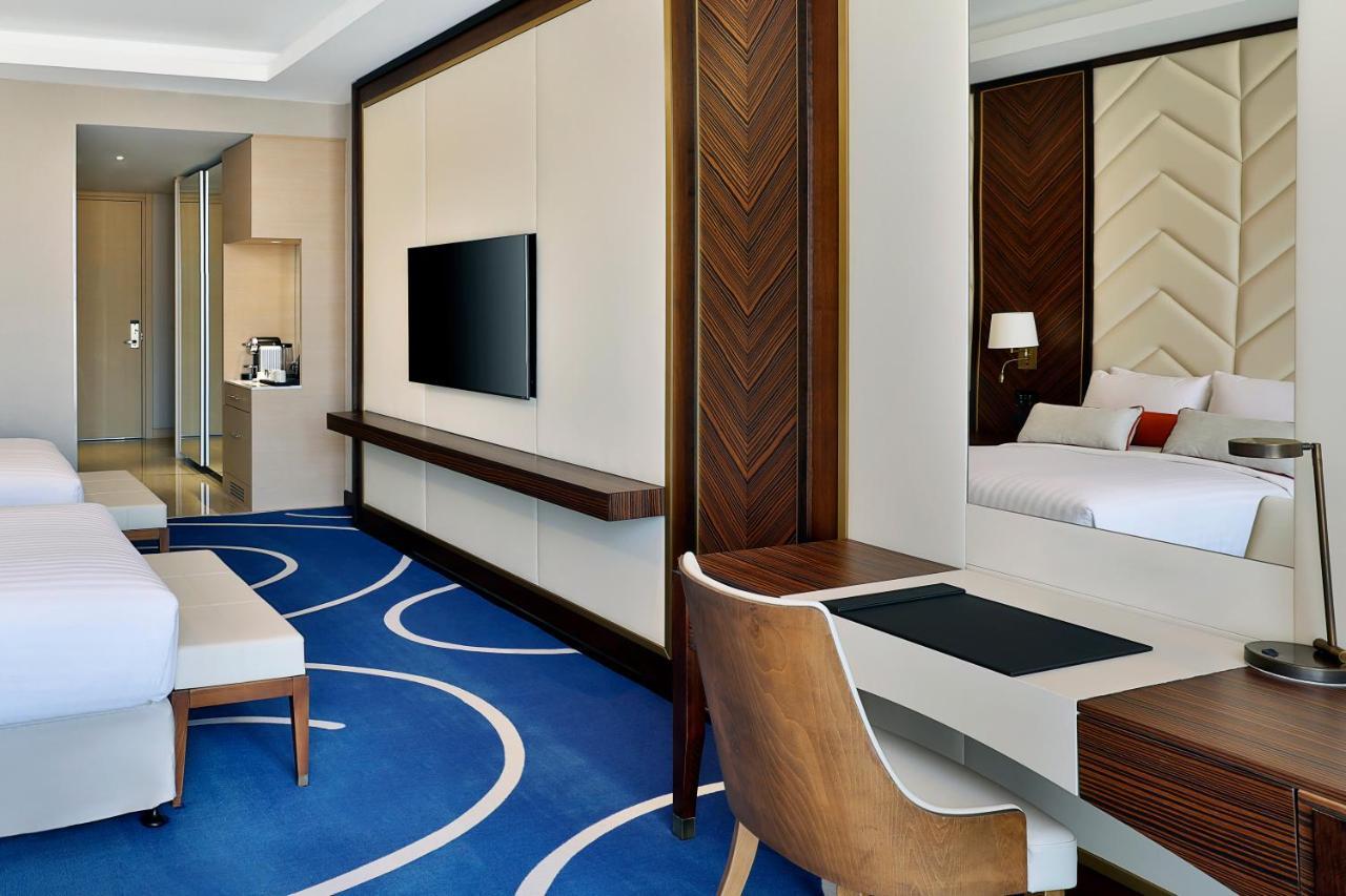 Jeddah Marriott Hotel Madinah Road Exterior photo Deluxe Room