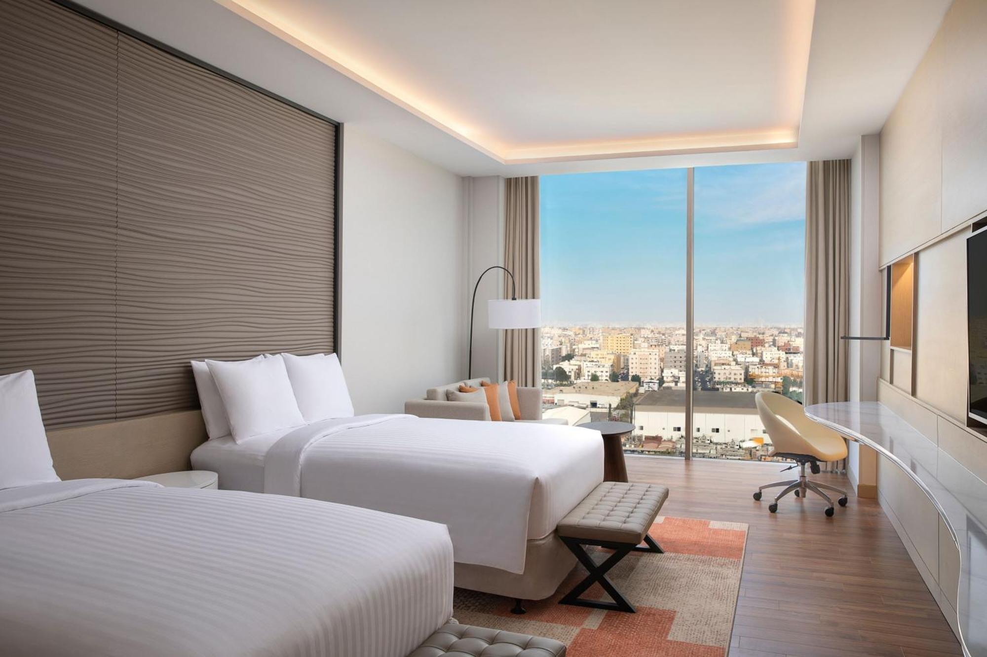 Jeddah Marriott Hotel Madinah Road Exterior photo Deluxe Room