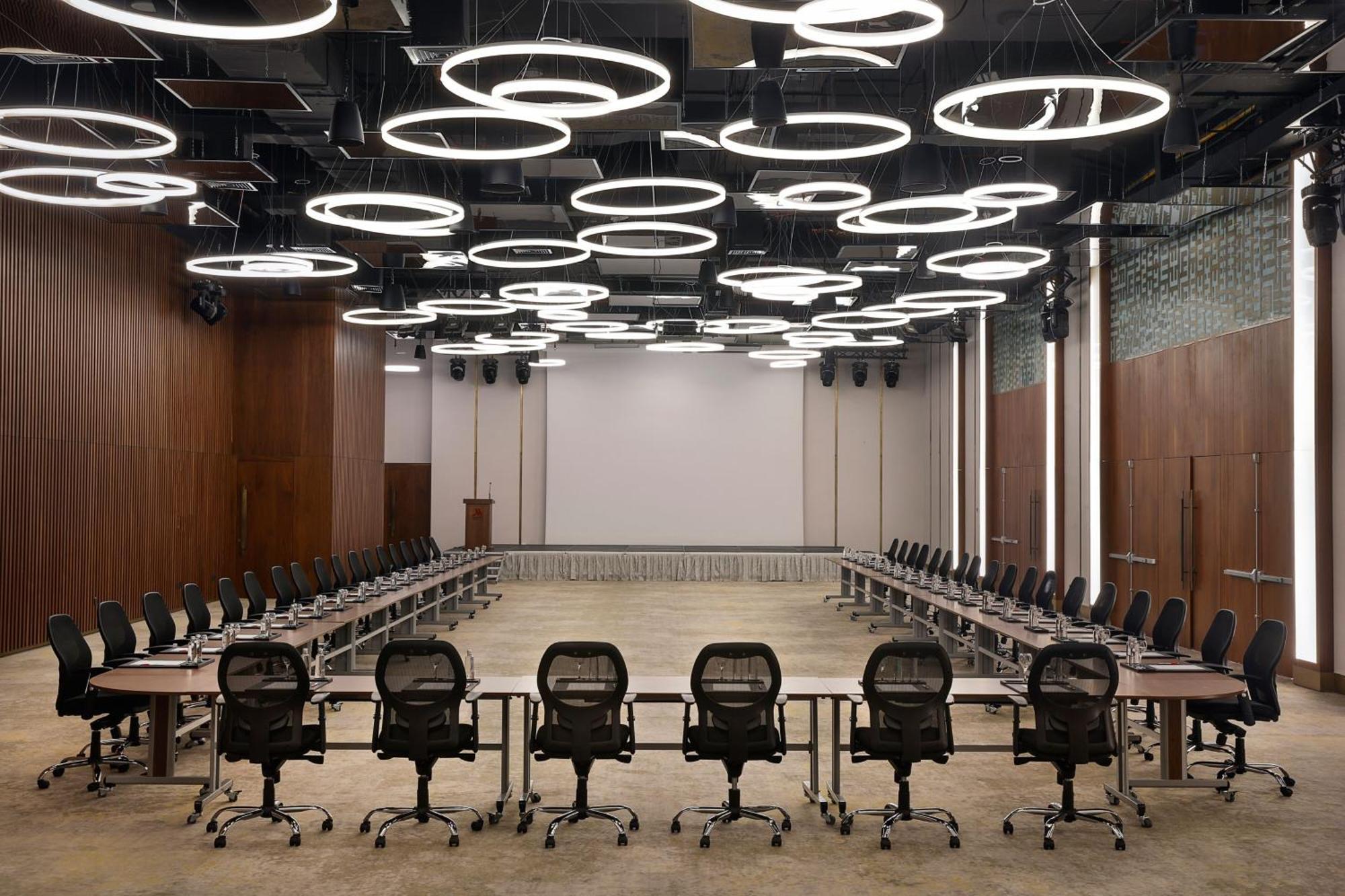 Jeddah Marriott Hotel Madinah Road Exterior photo The conference room